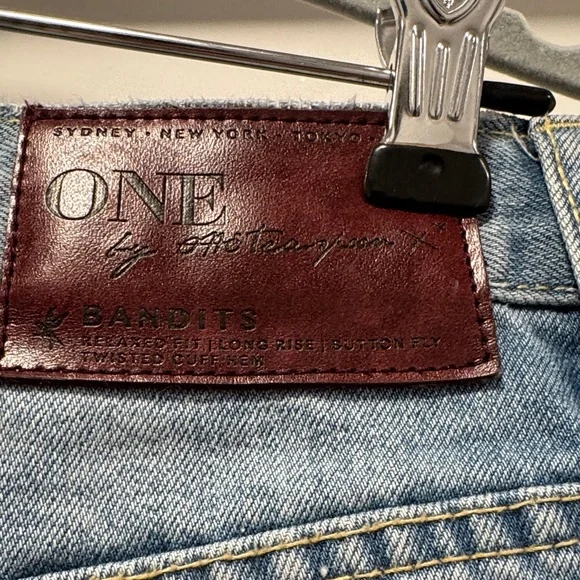 One Teaspoon Denim Blue Women's Distressed Shorts - Picture 3 of 4